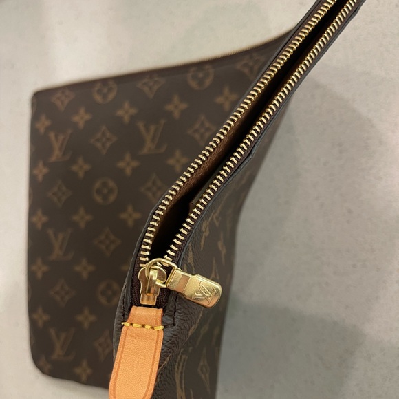 Louis Vuitton clutch - Picture 4 of 13